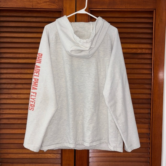 Philadelphia Flyers Gray Hoodie - Picture 3 of 4